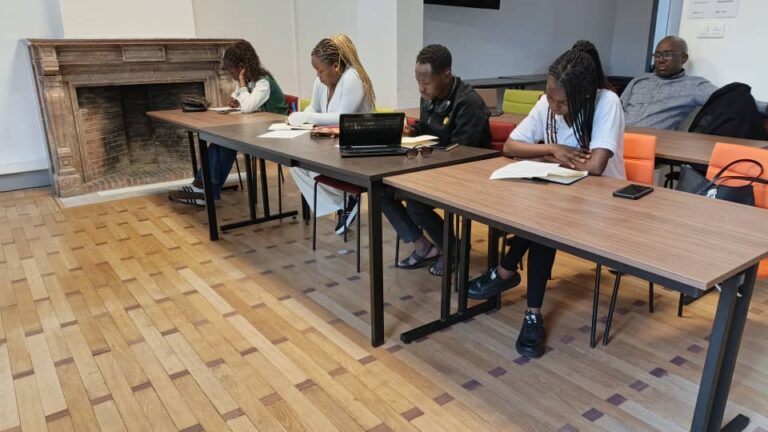 Nos étudiants achèvent avec succès leur mission académique en Belgique Nos étudiants achèvent avec succès leur mission académique en Belgique